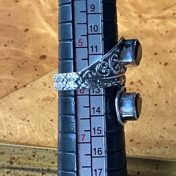 Natural Red Garnet Sterling Silver Bypass Ring Size 5.75 - Picture 8 of 9